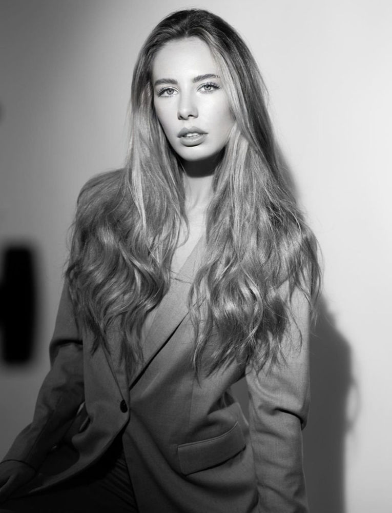 Beatrice V. — Снимок-экрана-2023-02-16-в-15.31.27
