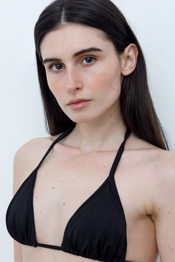 Andrada S. — 6984D5F2-8647-4B08-819C-23B043EAC924