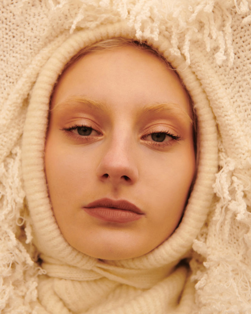 Dasha K.